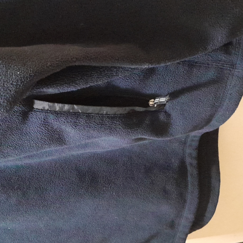 Gap Pullover - image 3